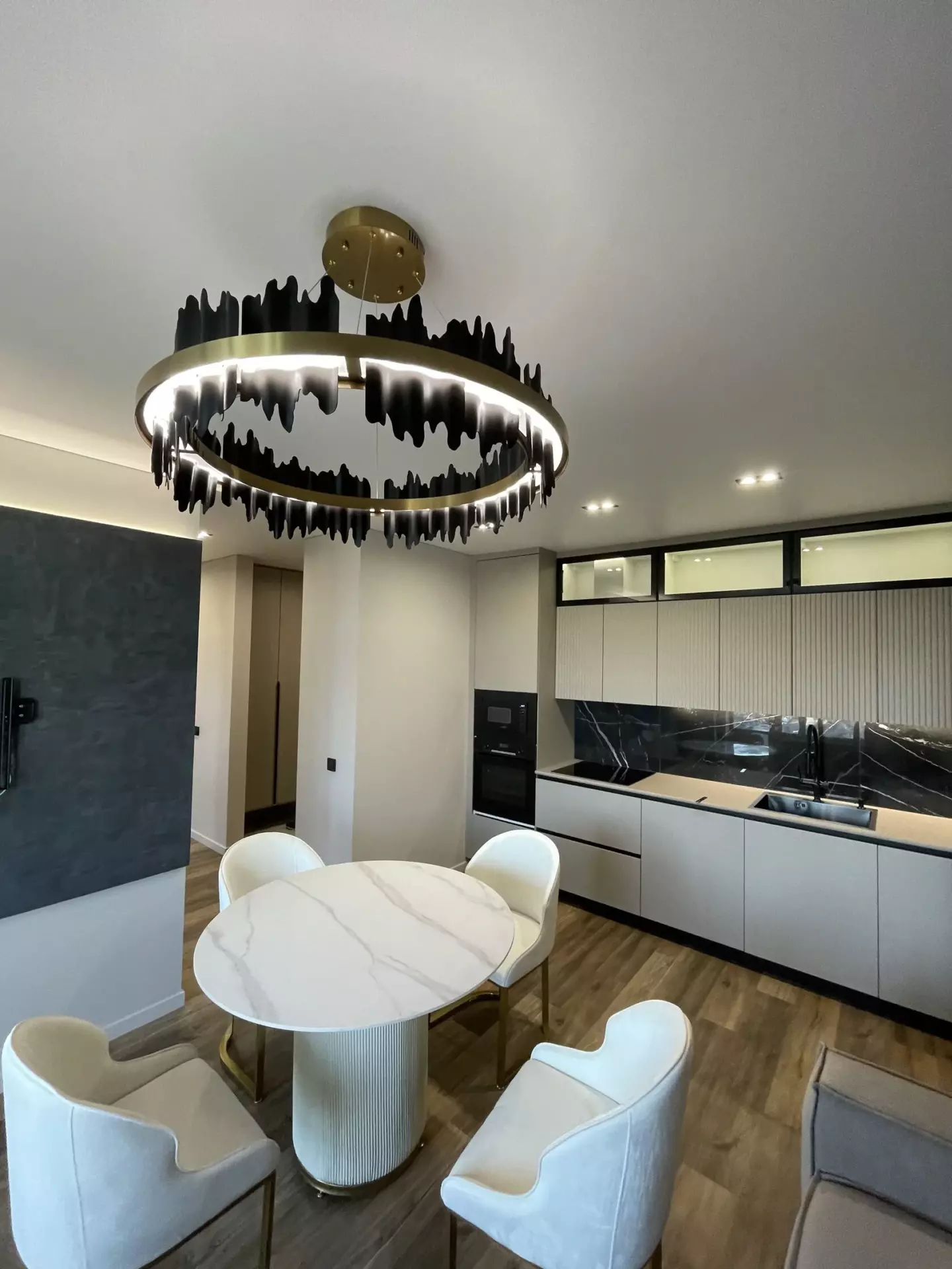2023-11-23_20-41-19_ (13)